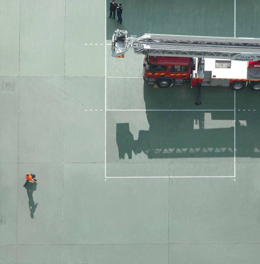 Будни пожарных из Гонконга с высоты птичьего полета