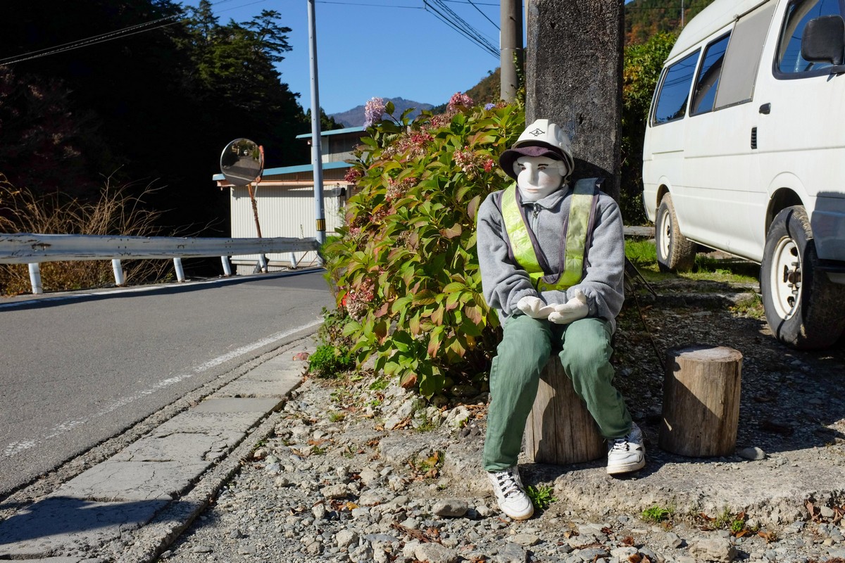 Nagoro japán faluban több baba van, mint az emberek