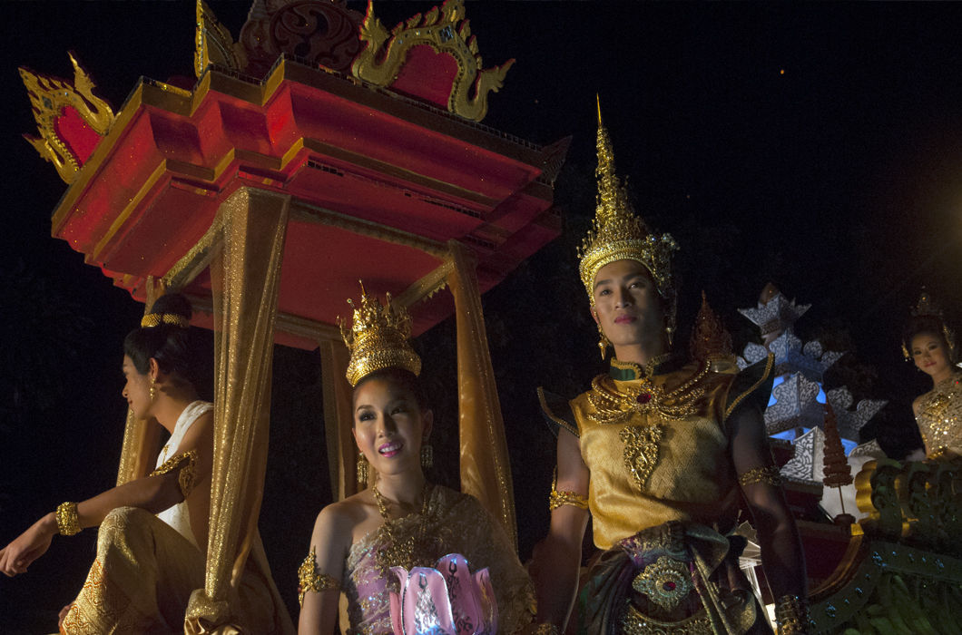 Loykrahhong Fesztivál Thaiföldön