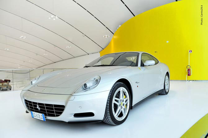 Új Ferrari Múzeum Modenában