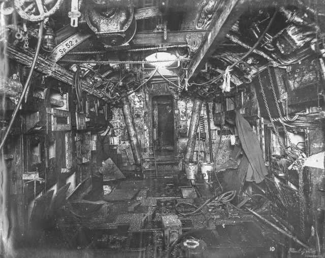 Интерьер немецкой подводной лодки времен Первой мировой войны Наука и технологии
