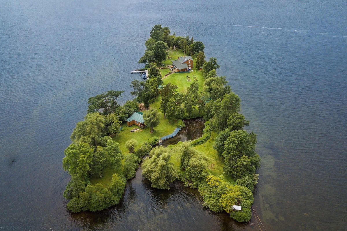Самый маленький Обитаемый остров в мире