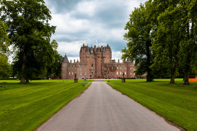 10 самых интересных замки Шотландии