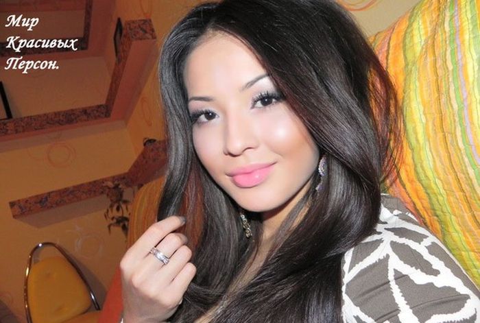 Подборка фото красивых казахских девушек