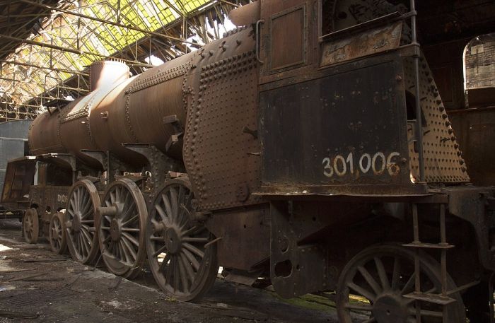 Старое локомотивное депо в Венгрии