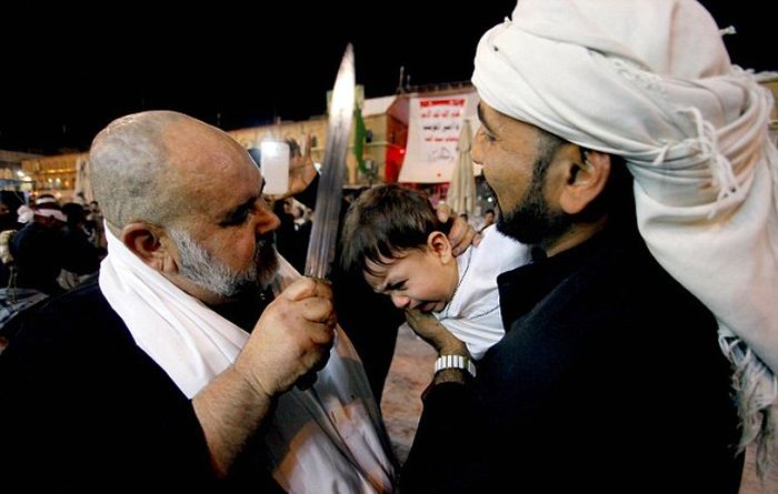 Траурный праздник мусульман-шиитов