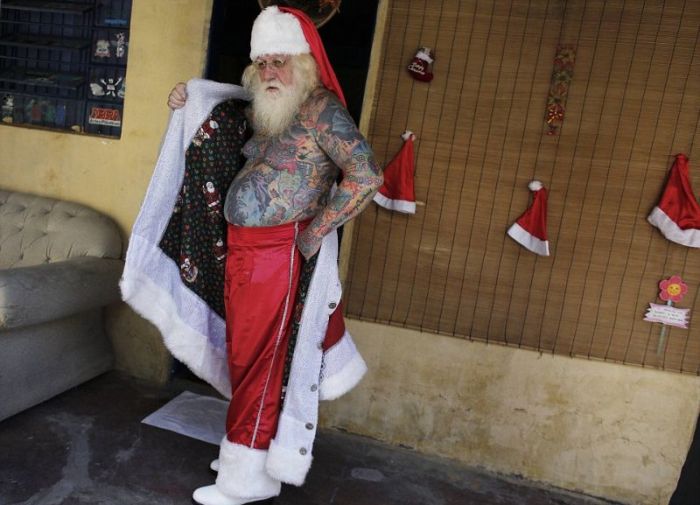 Татуированный Санта-Клаус