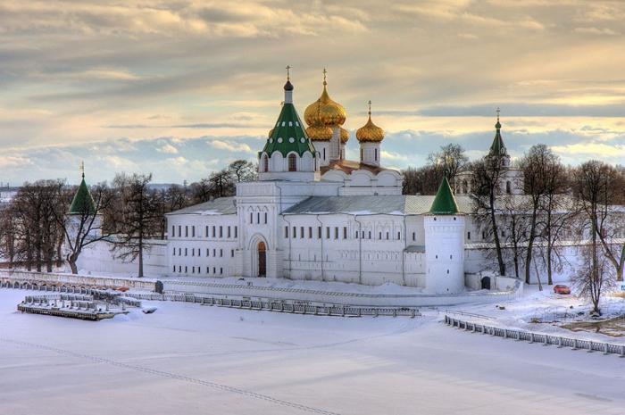 Новогоднее путешествие по городам России