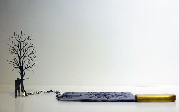 Художественная резьба по ножам от Ли Хунбо