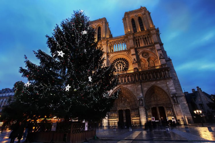Париж в преддверии Рождества