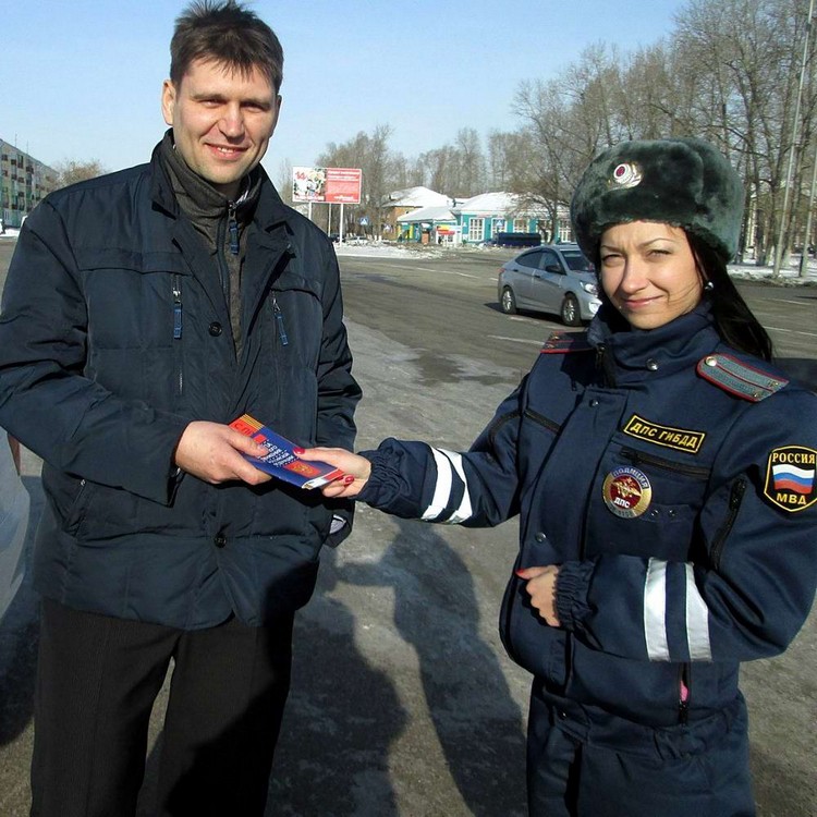Красивые девушки в полиции России