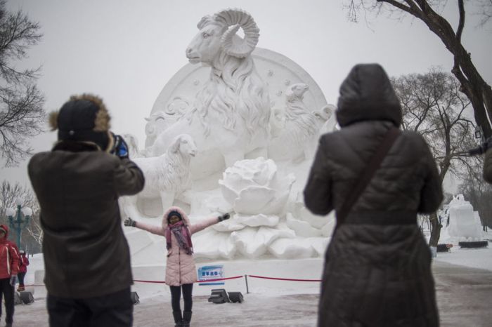 В Харбине стартовал фестиваль скульптур из снега и льда
