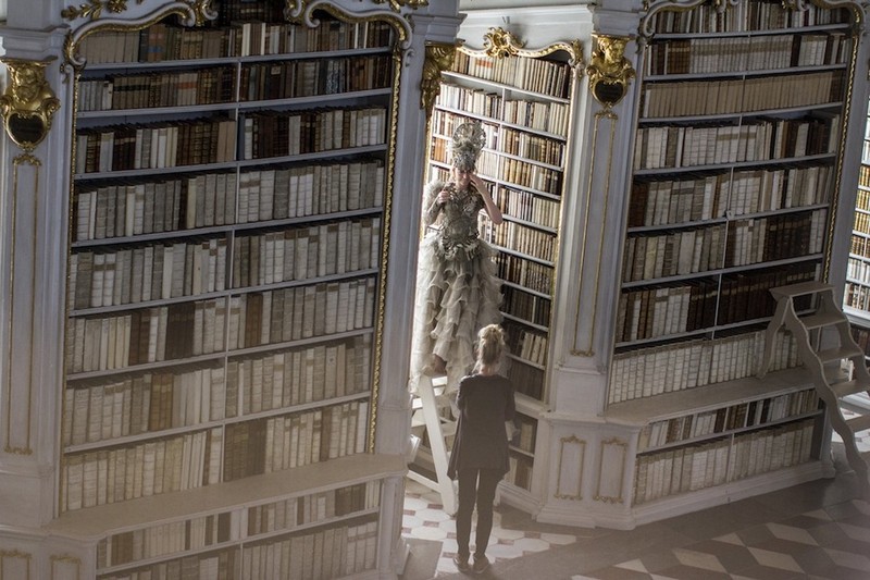 Внутри крупнейшей монастырской библиотеки 