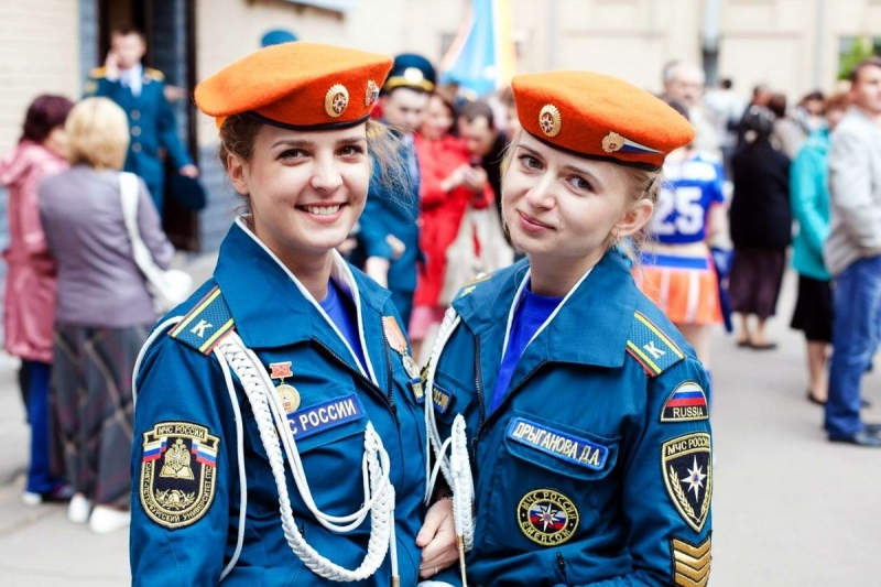 Девушки в МЧС России