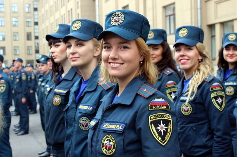 Девушки в МЧС России