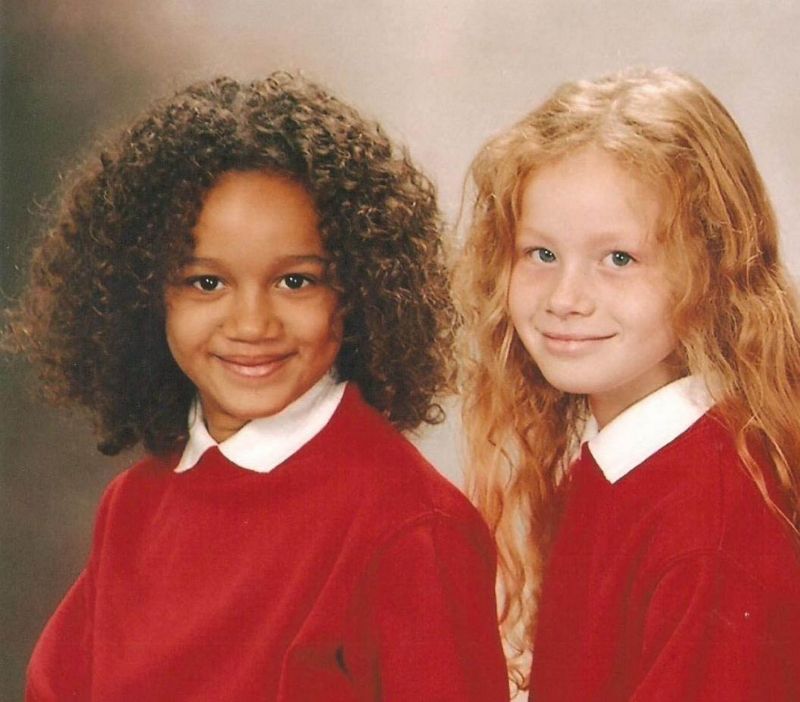 Мария и Люси - близняшки с разным цветом кожи