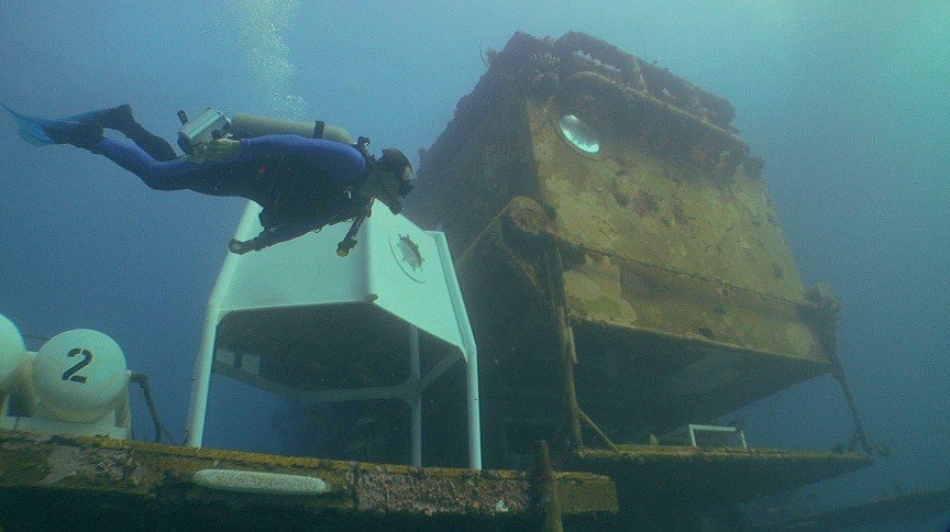 Невероятные подводные сооружения