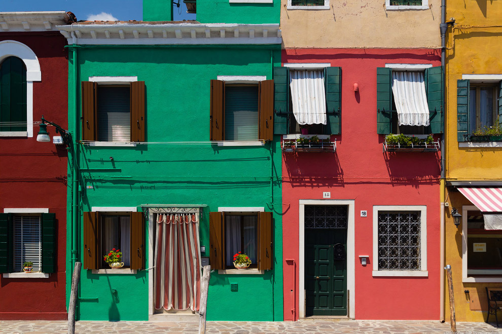 Разноцветные дома острова Бурано