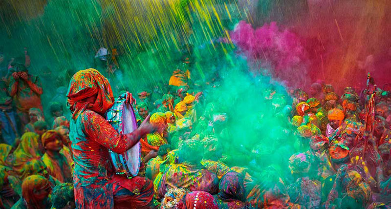 Разноцветный праздник Холи в Индии