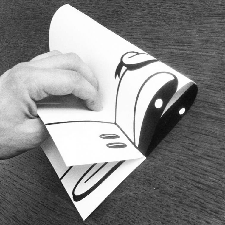 Оптические иллюзии с помощью бумажных изгибов