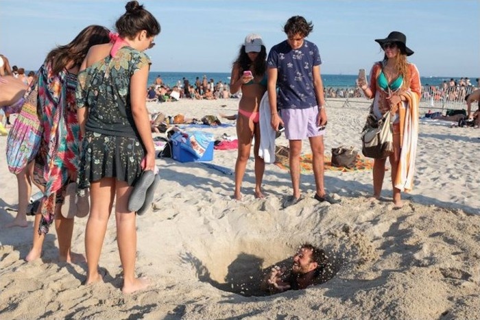 Как развлекаются американские студенты на пляже Майами