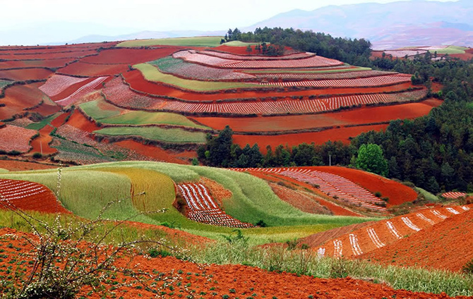 Красота Красных земель Дончуаня в Китае
