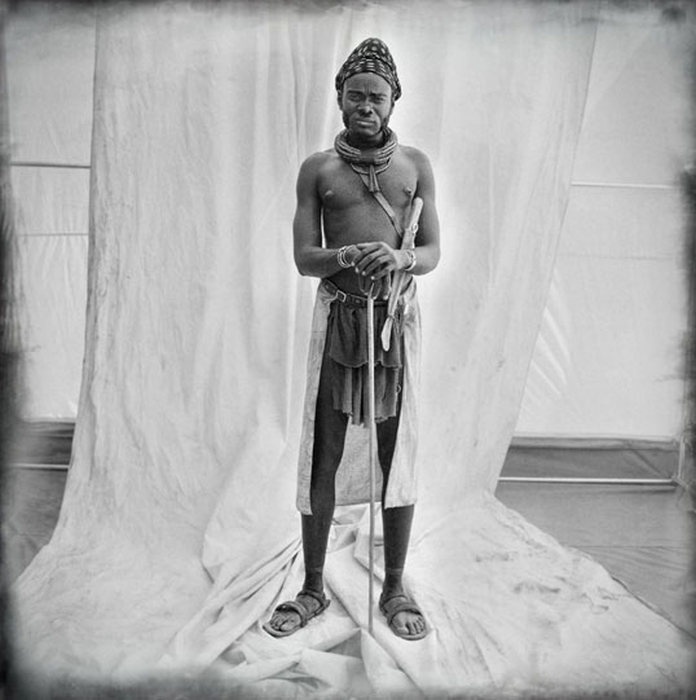 Tribe himba black. Племя Химба в Африке. Племя бубал в Африке фото мужчин.