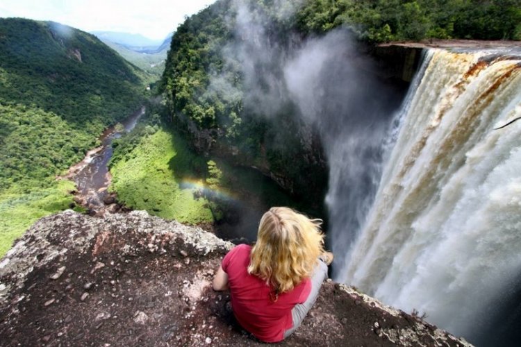Водопад Кайетур - один из самых мощных в мире