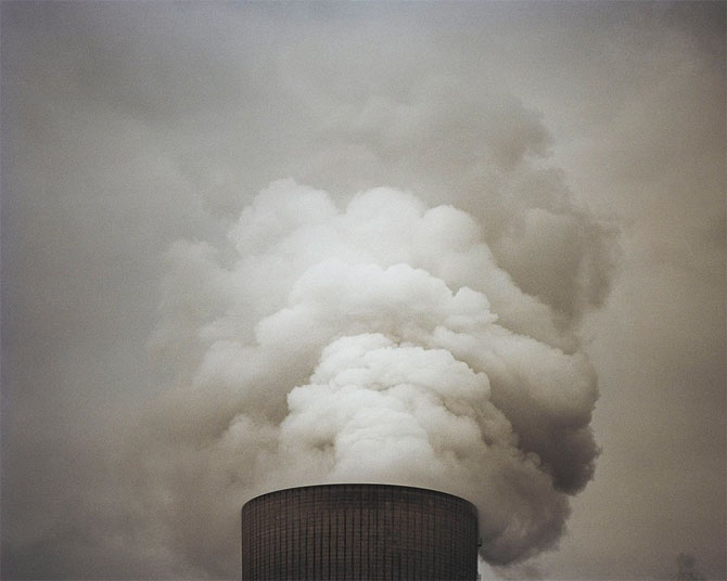 Как дымят заводы от фотографа Конора Кларка