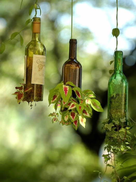 20 стильных бытовых предметов из винных бутылок