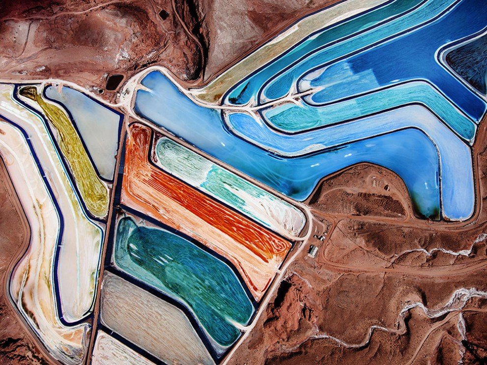 Разноцветные калийные пруды штате Юта