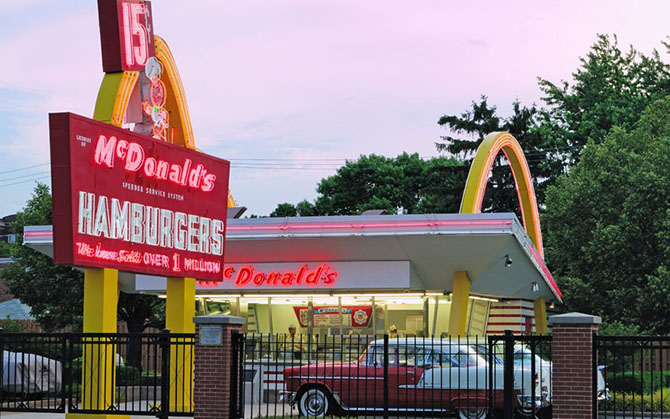 15 самых необычных ресторанов Макдоналдс