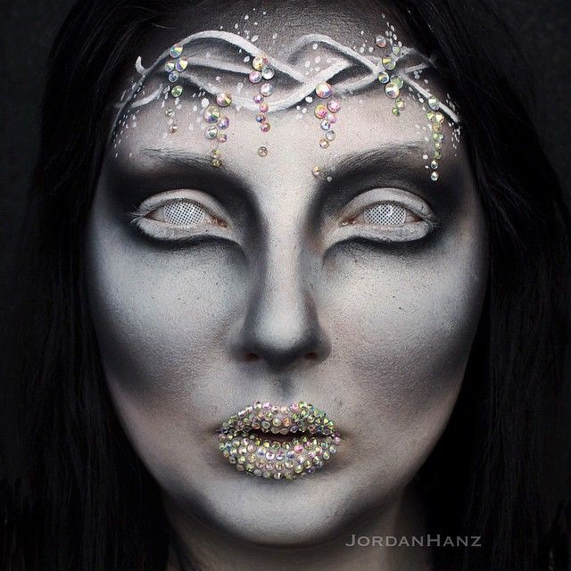 Джордан Ганц и перевоплощения с помощью макияжа