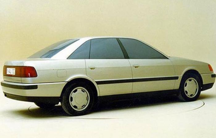 История флагманских седанов от Audi