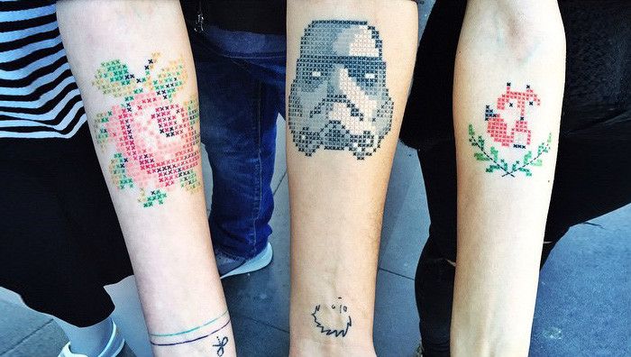 Татуировки в стиле вышивания крестиком