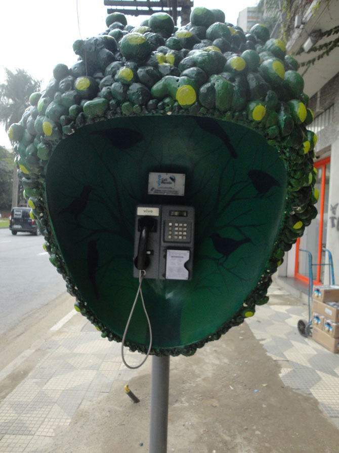 Креативные телефонные будки в Сан-Паулу