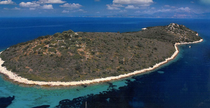 11 греческих островов, которые можно купить прямо сейчас
