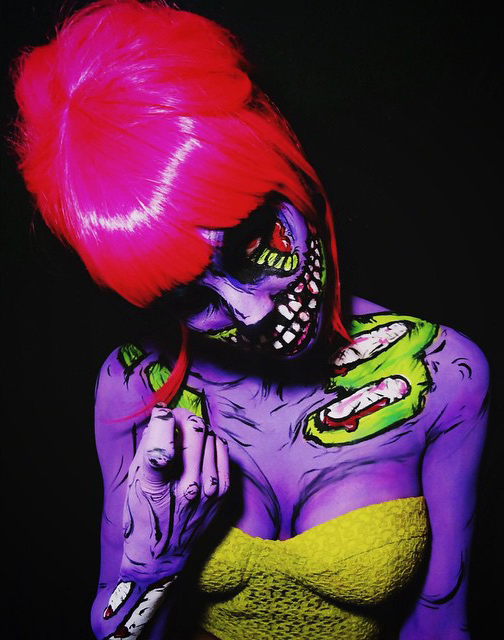 Пугающий разноцветный боди-арт от Кори Виллет