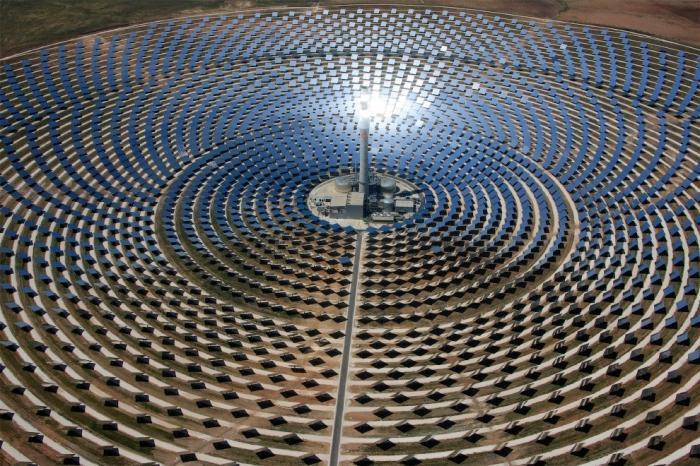 Уникальная солнечная электростанция в Испании