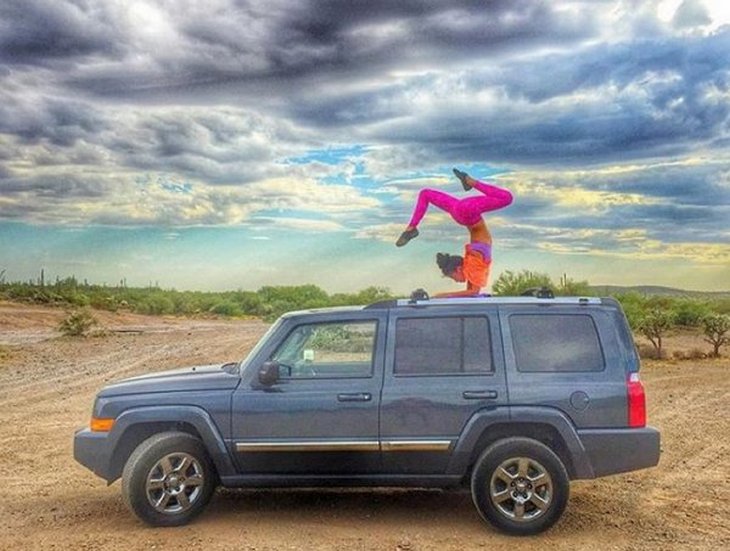 Джип-йога в Instagram
