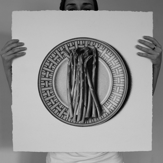 Черно-белые картины еды ручкой от Си Джей Хендри