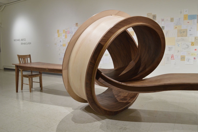 Необычные столы, как сюрреалистичные скульптуры