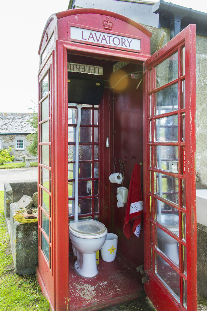 Фотоквест о самых необычных туалетах со всего мира