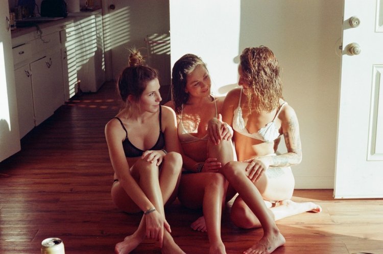 Фотографии девушек в стиле 70-х от Даны Триппе