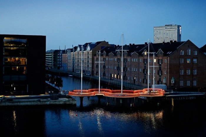 Необычный мост Cirkelbroen в Копенгагене