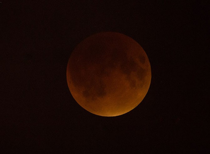 Кровавая Луна на фотографиях из разных уголков земли