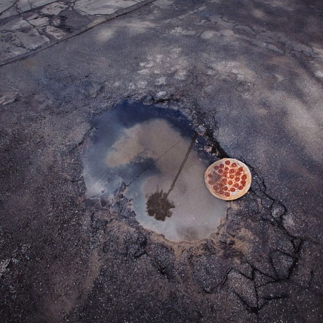 Пицца в дикой природе как современное искусство