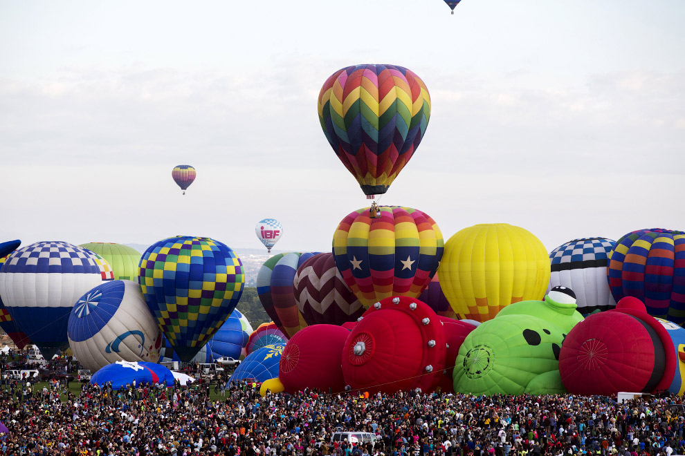Как проходит фестиваль воздушных шаров в Альбукерке