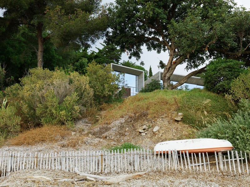 Особняк из бетонных плит на Лазурном берегу во Франции