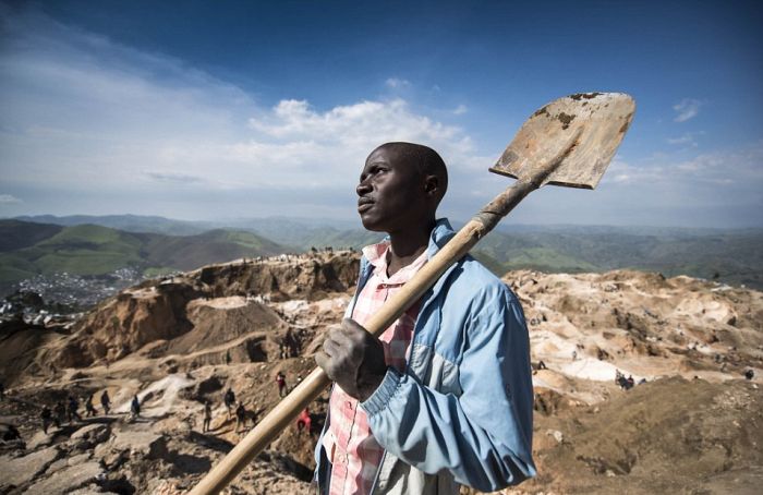 Добыча минерала колтана в Конго